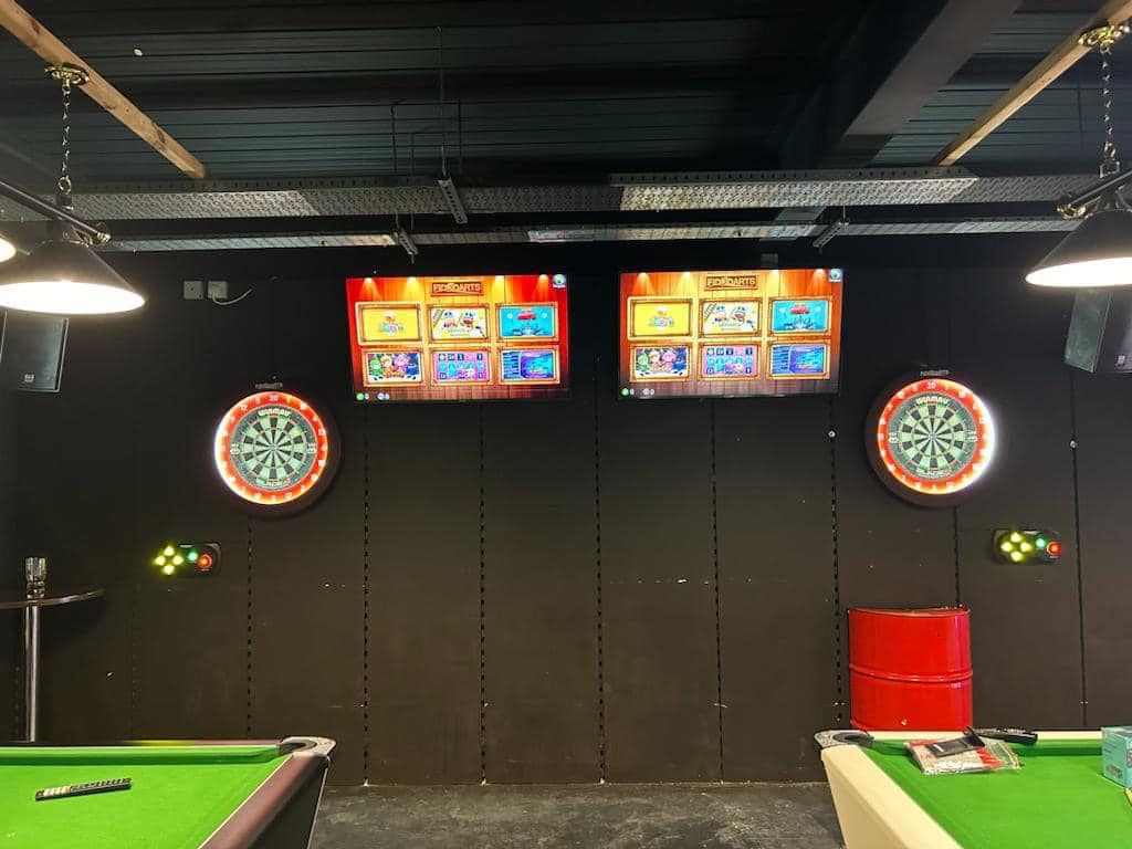 Darts Venues FIDODARTS Wall mount NV 3302P UK 14